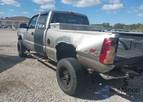 2003 Chevrolet Silverado 2500Hd Lt z USA, uszkodzony, nr VIN 1GCHK29U33E154255